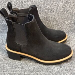 Blondo Matilda Black Suede Waterproof Bootie with Lug Sole Size 6.5
